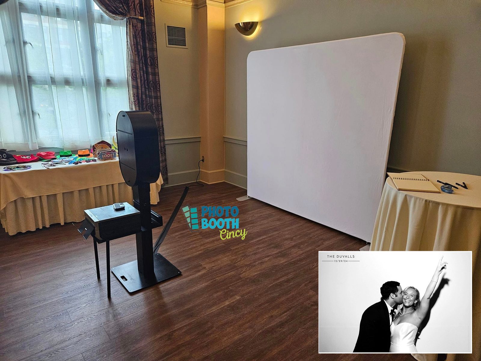 Glam Booth photo booth rental Cincinnati Ohio